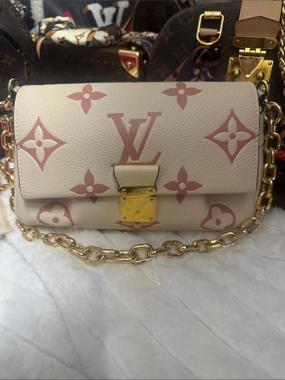 Inspired Favourite bag  in beautiful Cream & Pink Monogram Chain & Crossbody